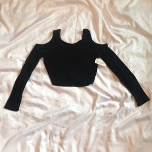 Cold shoulder crop top